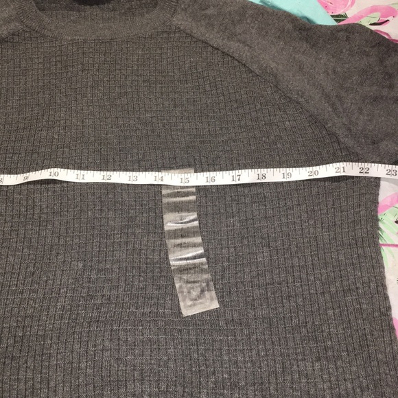 Claiborne gray sweater Sz Large!!! Charcoal - Picture 7 of 8